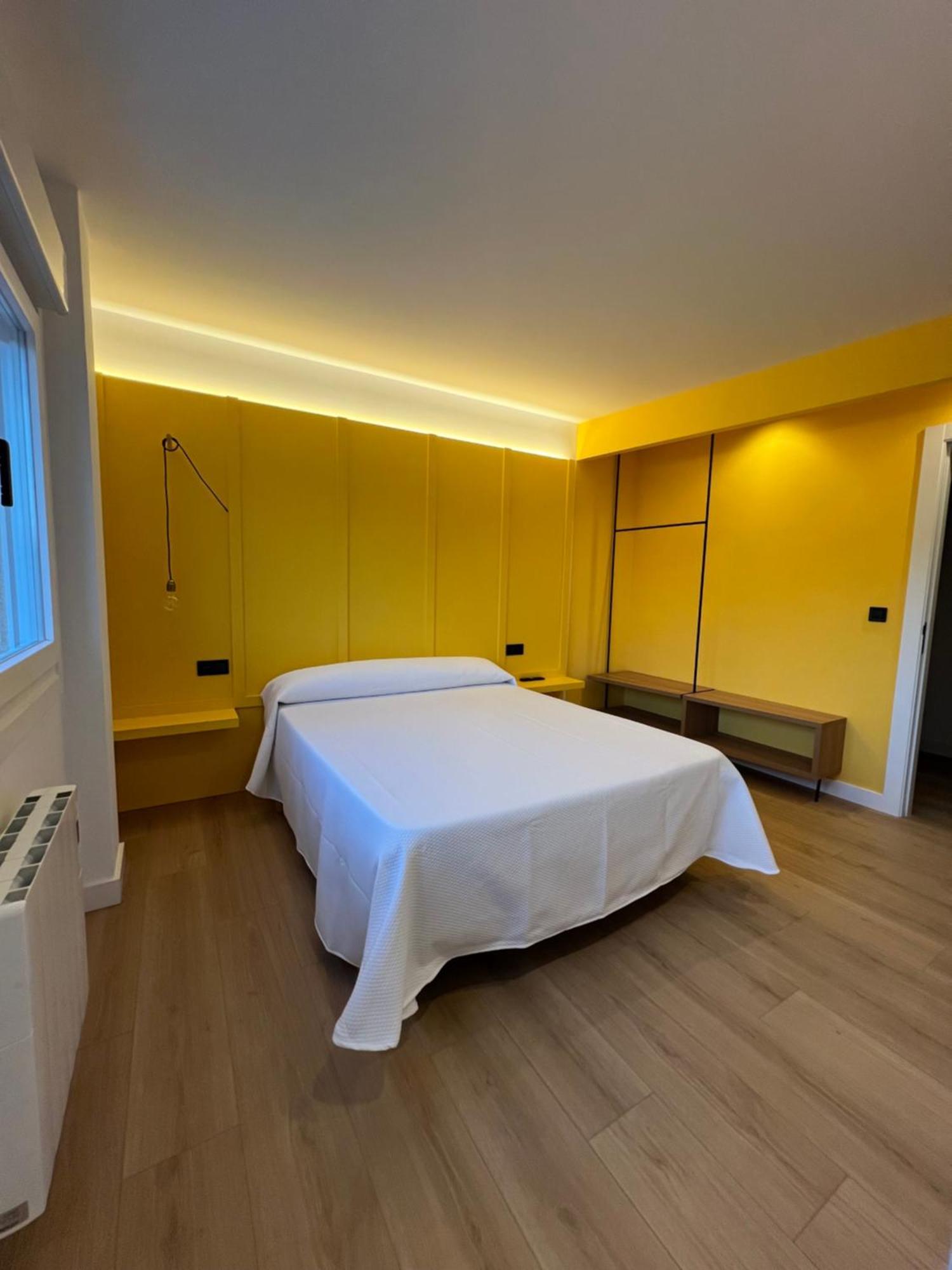 Albergue O Burgo O Pedrouzo Εξωτερικό φωτογραφία